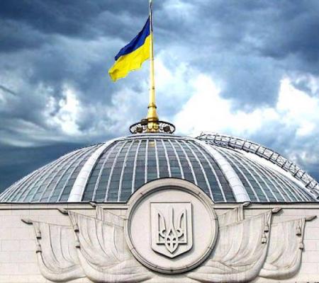 Политолог Бортник прокомментировал сообщения о бегстве депутатов Рады из Украины 