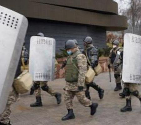 Протести в Казахстані – операція Кремля? Росія посилює військовий вплив і тисне на Україну