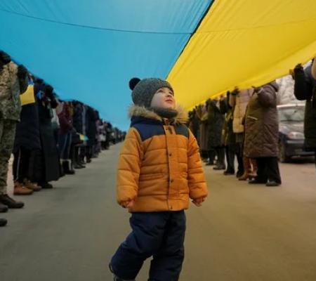 Война войной, а Донбасс по расписанию