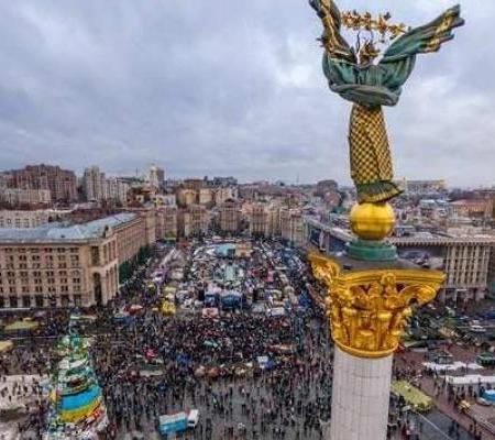 5 пунктов, отличающих традиционную революцию от «цветной»