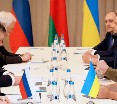 "Главное – гуманитарные коридоры". Второй раунд украинско-российских переговоров: чего ждать дальше
