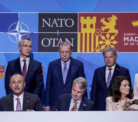 Помогаем Украине, но с Россией не воюем, Китай держим в уме. Что означают итоги саммита НАТО
