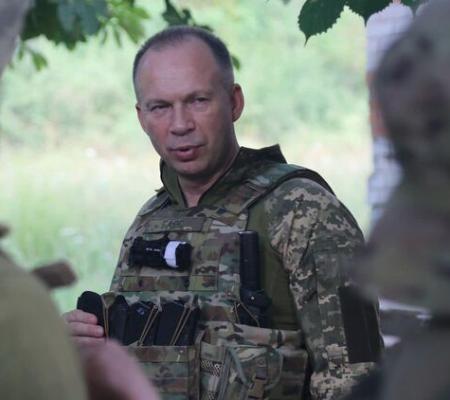 Два генерала. Почему в публикациях о роли Сырского в харьковском наступлении увидели подкоп под Залужного