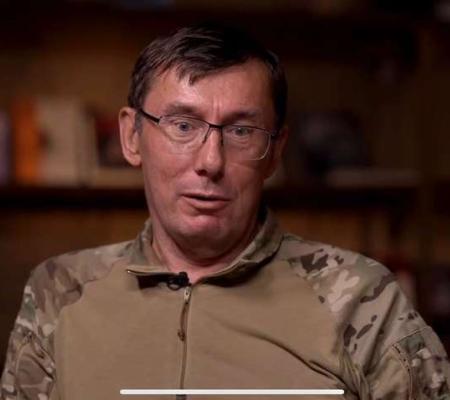 Залужный назначил экс-генпрокурора Луценко командиром взвода ударных БПЛА: оправдано ли это