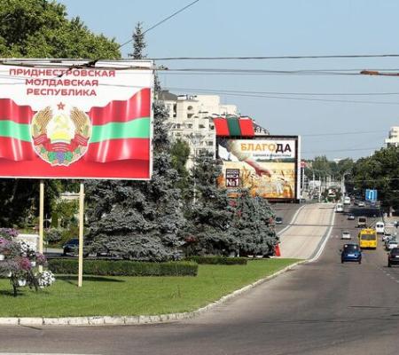 Отменяют рейсы, заявляют о перевороте. Что сейчас происходит в Молдове и есть ли угроза войны в Приднестровье