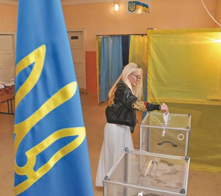 Вибори в умовах війни: чи піде на це влада