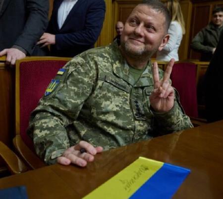 Угроза неповиновения. К чему может привести конфликт президента и главкома ВСУ