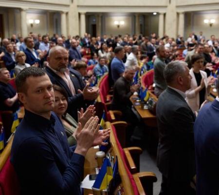 Сигнал Западу и России. Что означает принятие закона об ужесточении мобилизации
