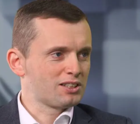 Суспільство не готове капітулювати, але втратило віру в майбутнє: політолог Руслан Бортнік