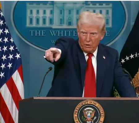 «Трамп может перейти к жестким действиям»: эксперт оценил, чем США могут надавить на Украину и рф для мира