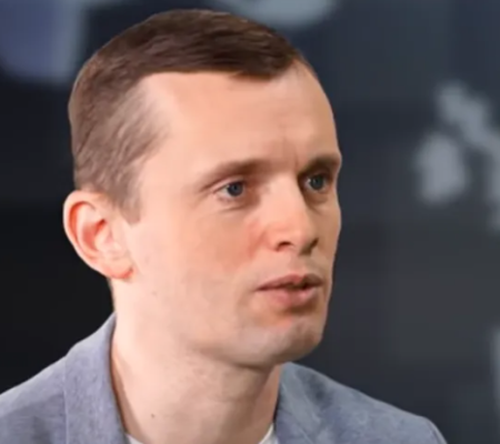 Трамп міг одноосібно почати війну з Іраном, але закінчити вже не може: політолог Руслан Бортнік