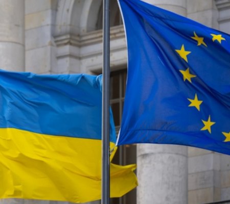 A New Phase in Relations between Ukraine and the European Union: Between Accession and Associate Integration