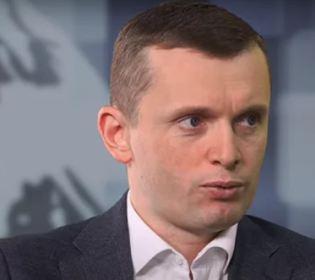 Трамп покупает Беларусь, а Европа сажает Украину за свой стол: Бортник раскрыл тайные пружины мировой игры