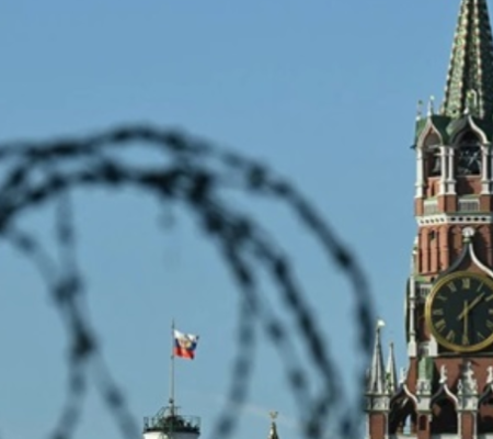 Примітивний шантаж Кремля: як Росія намагається посилити свої позиції перед візитом американців