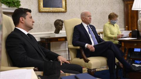 Подача против Зе. Что написала Washington Post о подготовке вторжения России и почему это бьет по Зеленскому
