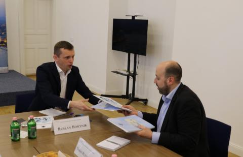 The visit of Mr. Ruslan Bortnik political scientist at IFAT