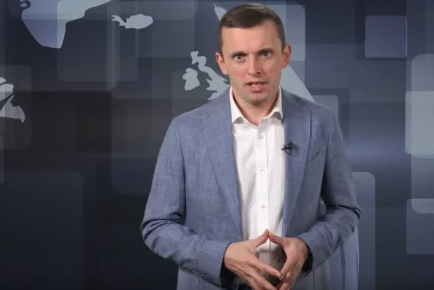 «Это попытка довести ситуацию до абсурда»: эксперт объяснил, почему 100% тарифов для Китая и Индии не будет