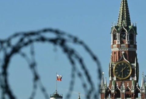 Примітивний шантаж Кремля: як Росія намагається посилити свої позиції перед візитом американців