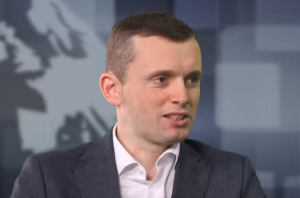 путин обновляет российские элиты, инкорпорируя в них в них военнослужащих, – Руслан Бортник