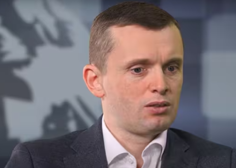 Это стратегия засунуть голову в песок, занять позу страуса, – Руслан Бортник о перемириях Трампа