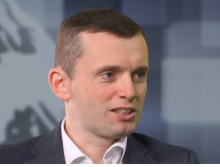 На кону послаблення президентської вертикалі: політолог Руслан Бортнік